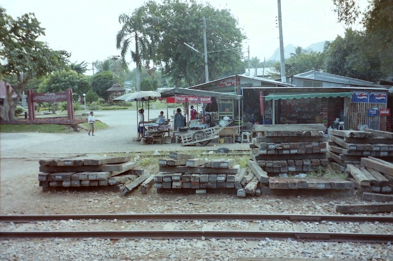 Thailand 2001-BIR46.JPG